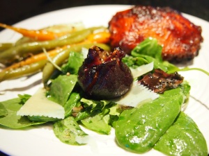 Roasted Fig on Greens with Assorted Steamed Vegetables and BBQ Chicken 